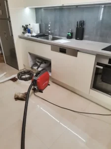 Mosogató duguláselhárítás a Várkerület régi épületeiben modern technológiával