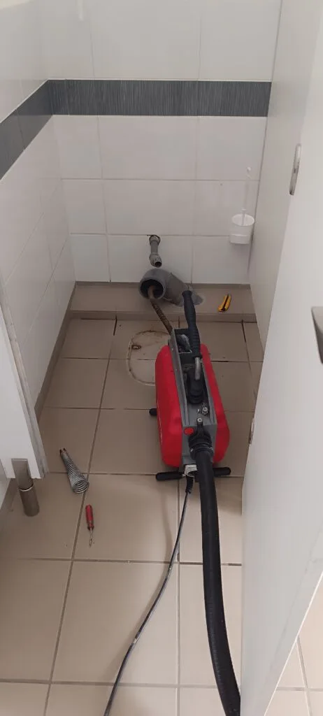 WC duguláselhárítás Budakeszin